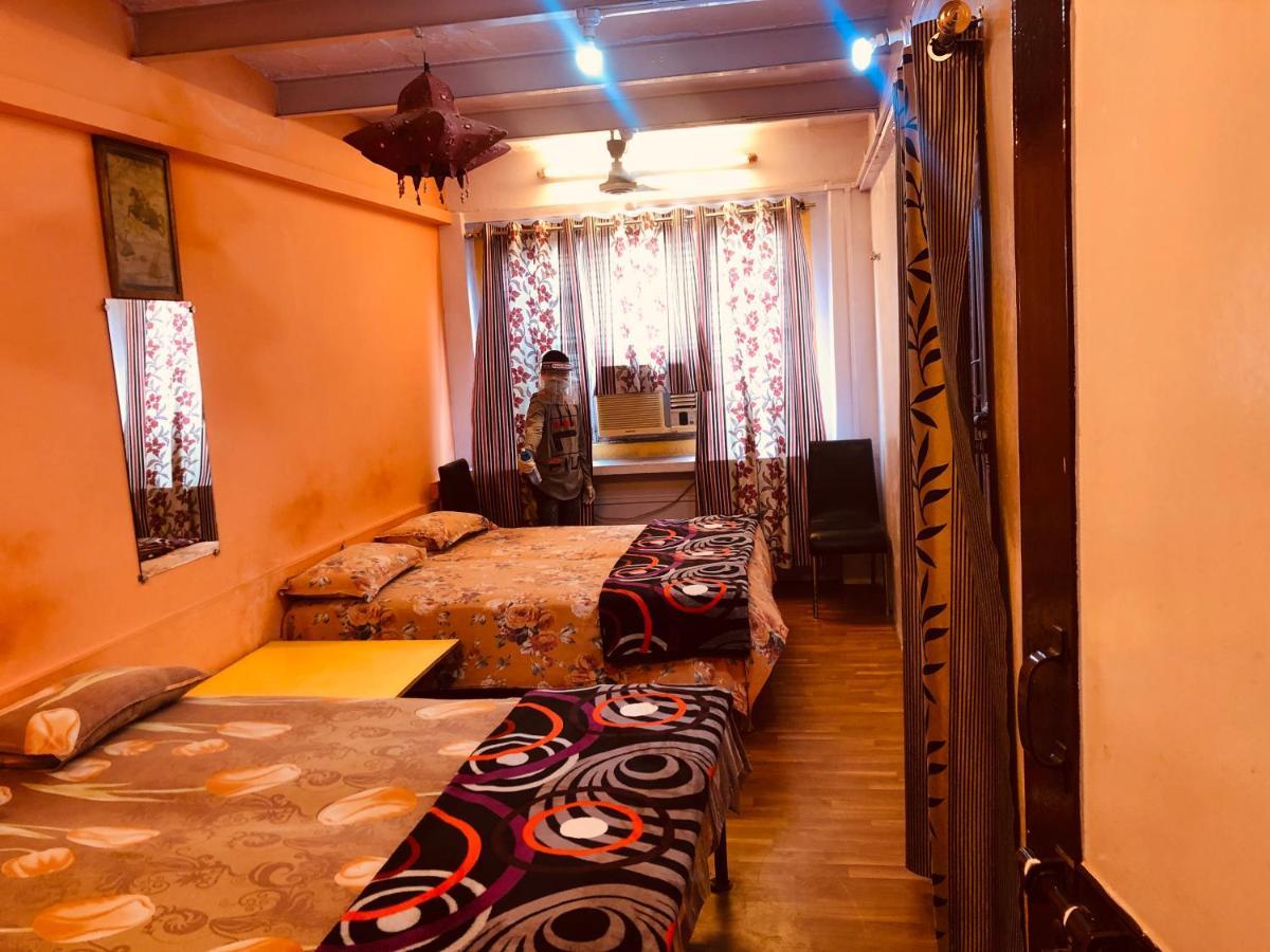 Golden Lodge Benares Buitenkant foto