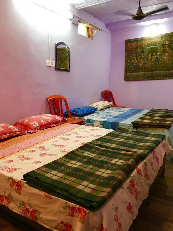 Golden Lodge Benares Buitenkant foto